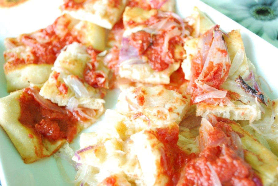 pizza pomodoro cipolle